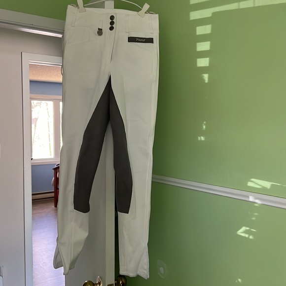 Pikeur show breeches, white with full bottom grey suede. Never worn - Picture 4 of 5